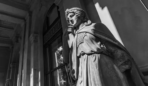 FTSE100 barely budges at open; Monte dei Paschi warns of liquidity issues
